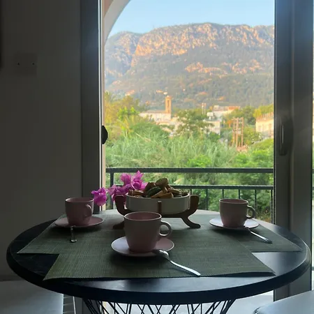 Apartment With Sea And Mountain Views Lapithos (Northern Cyprus)